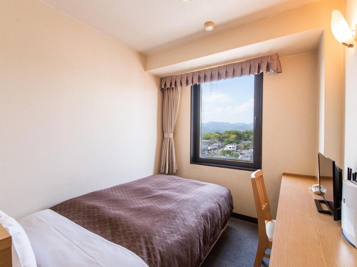 Hotel Primrose Saito Luaran gambar