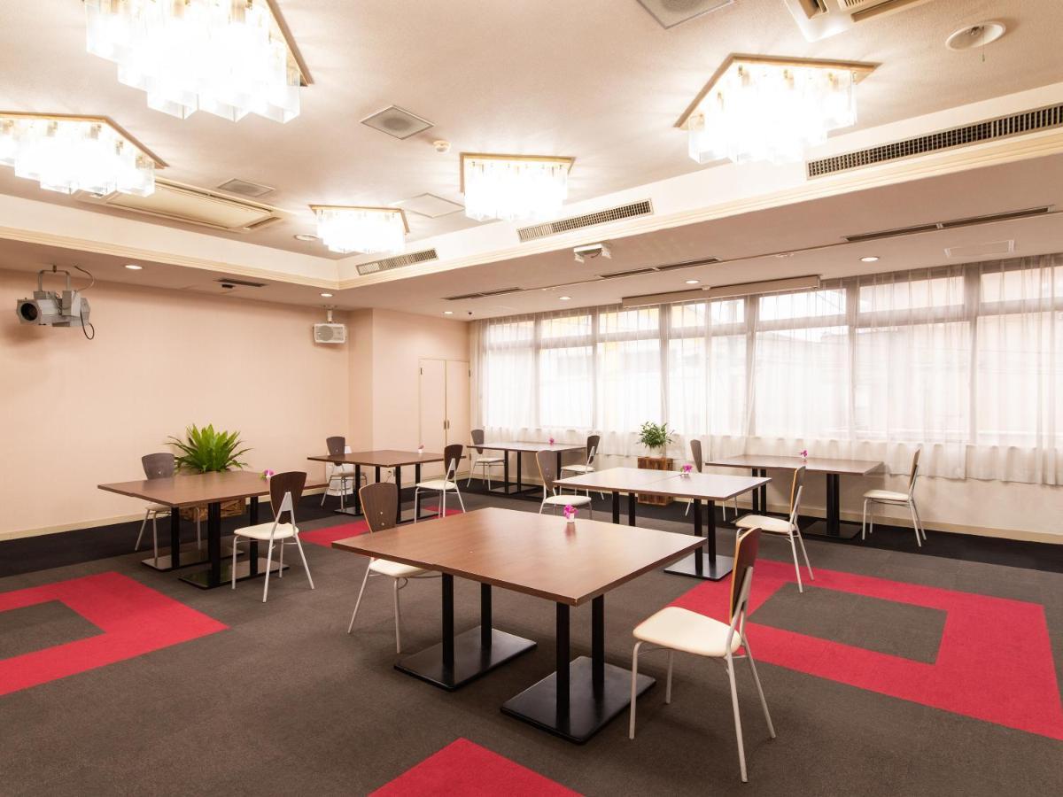 Hotel Primrose Saito Luaran gambar