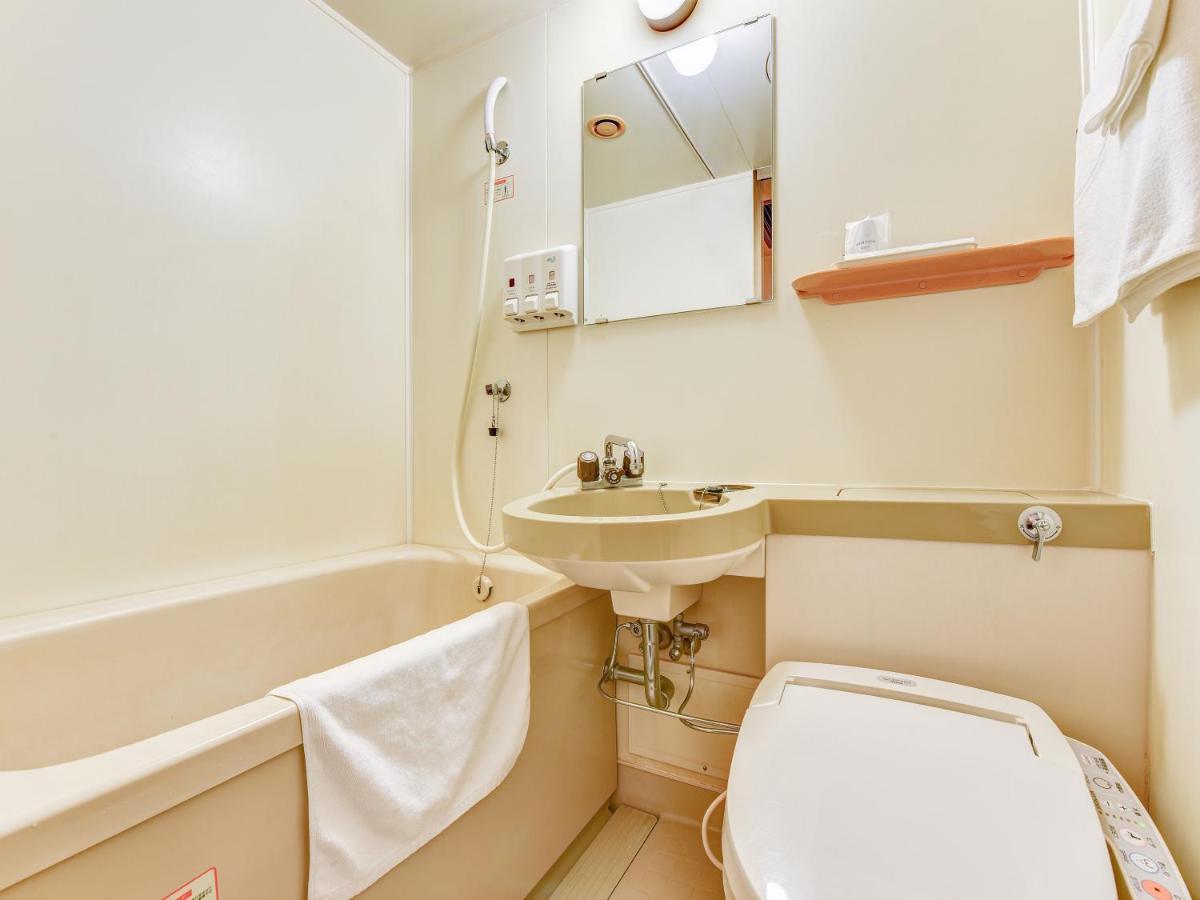Hotel Primrose Saito Luaran gambar