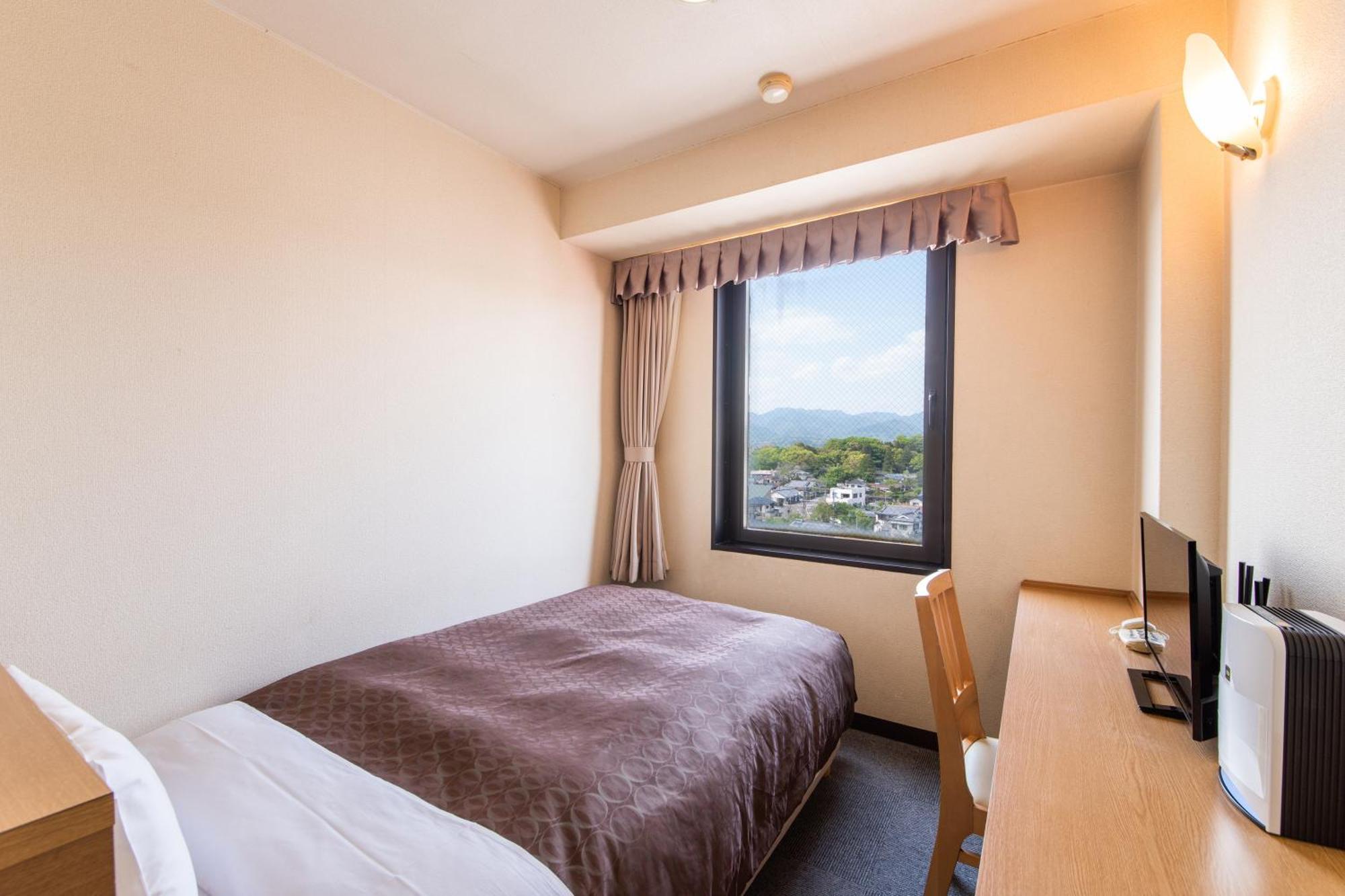 Hotel Primrose Saito Luaran gambar